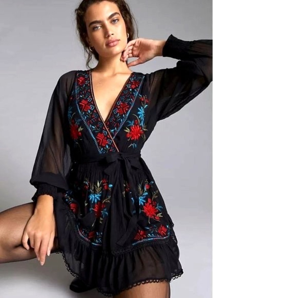 Anthropologie Womens Not So Serious Embroidered Floral Min Dress Size M Romantic